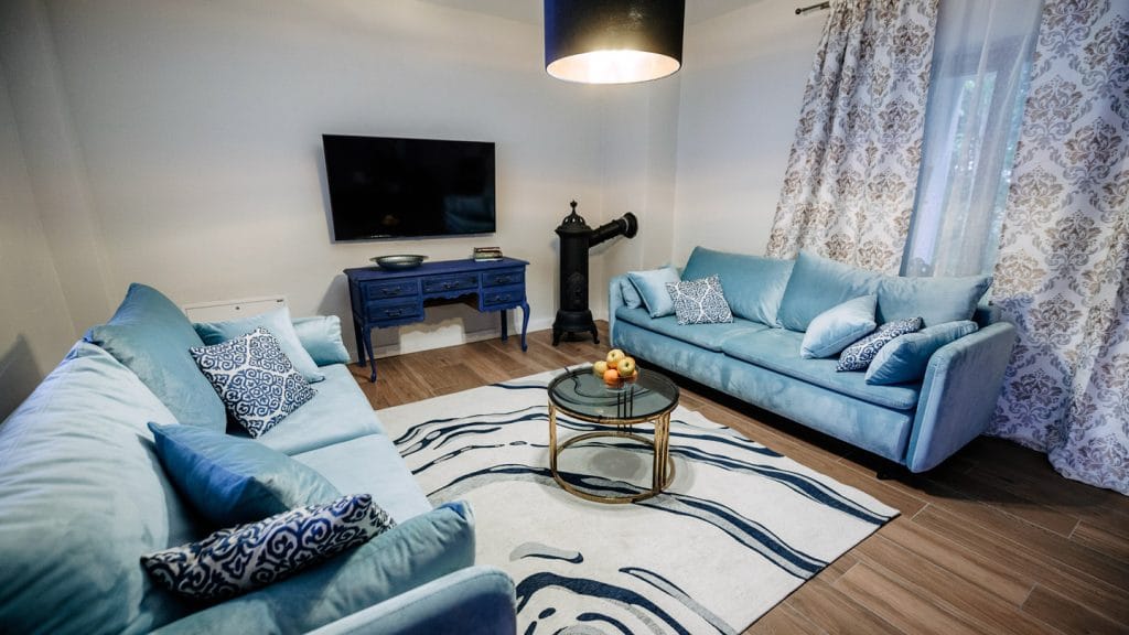 outciderinn header dom wakacyjny butterfly single header